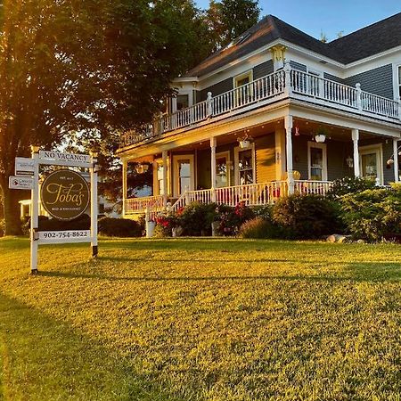 Toba'S Bed & Breakfast Lunenburg Eksteriør bilde