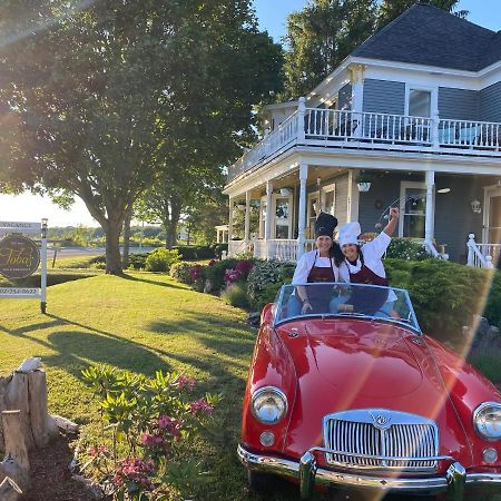 Toba'S Bed & Breakfast Lunenburg Eksteriør bilde