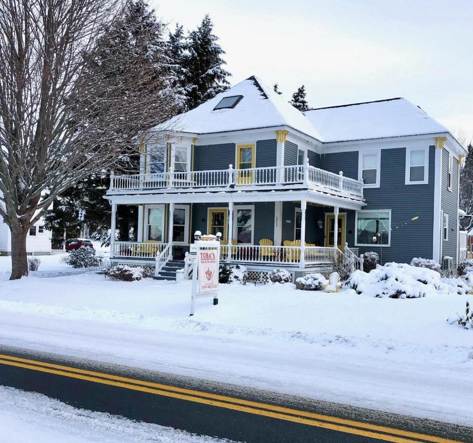 Toba'S Bed & Breakfast Lunenburg Eksteriør bilde