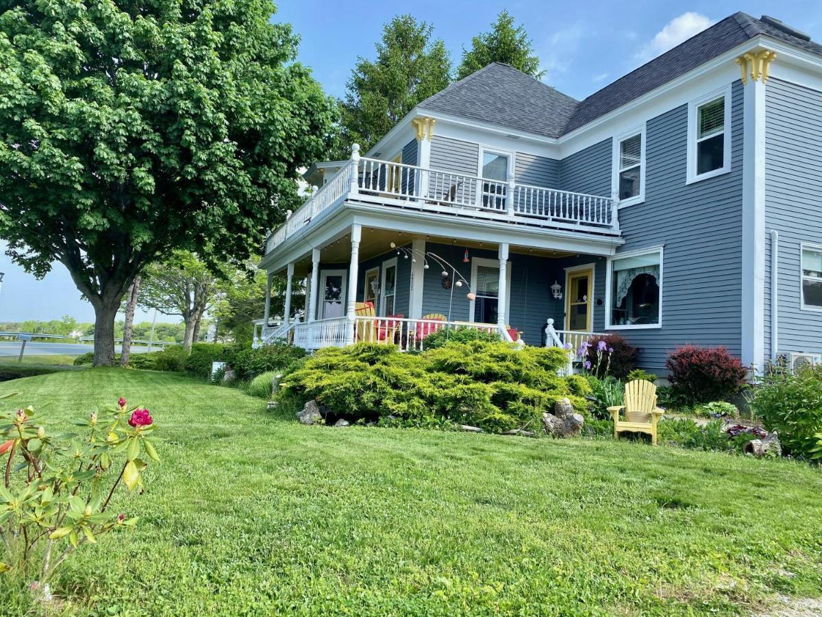 Toba'S Bed & Breakfast Lunenburg Eksteriør bilde