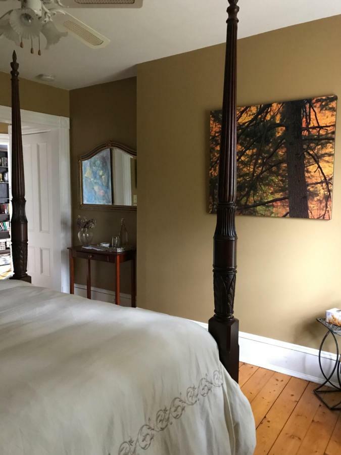 Toba'S Bed & Breakfast Lunenburg Eksteriør bilde