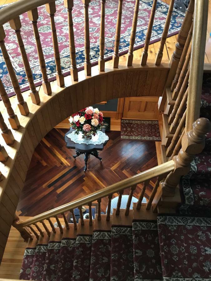 Toba'S Bed & Breakfast Lunenburg Eksteriør bilde