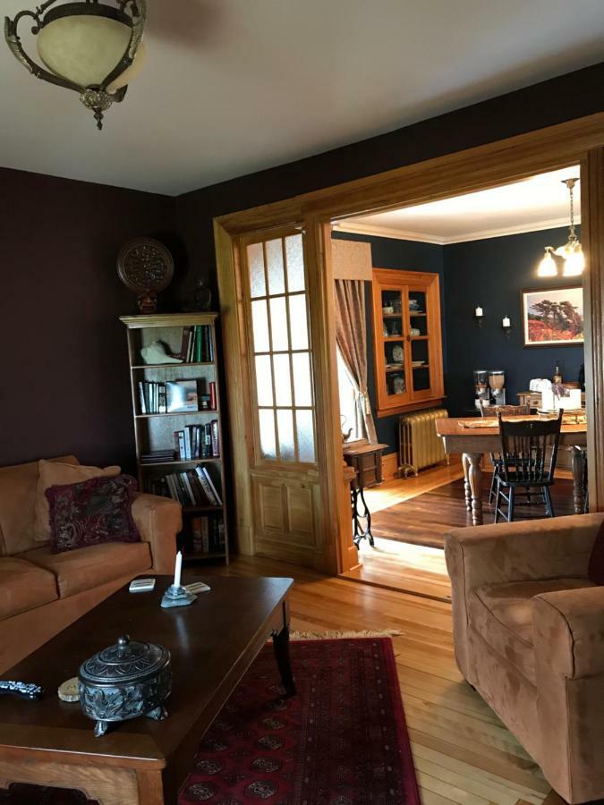 Toba'S Bed & Breakfast Lunenburg Eksteriør bilde
